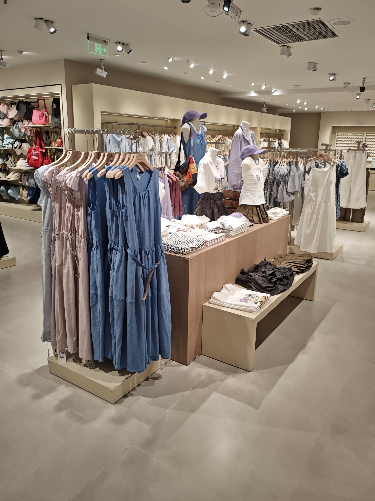 BT服饰集合店(沈阳中街恒隆店)