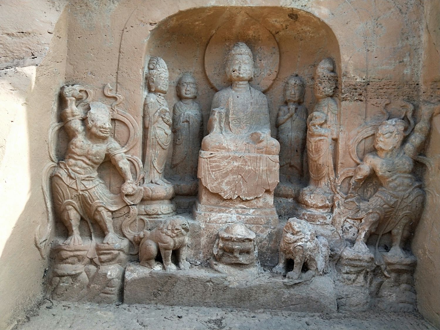 仙山唐代佛像石窟旅行图片 2