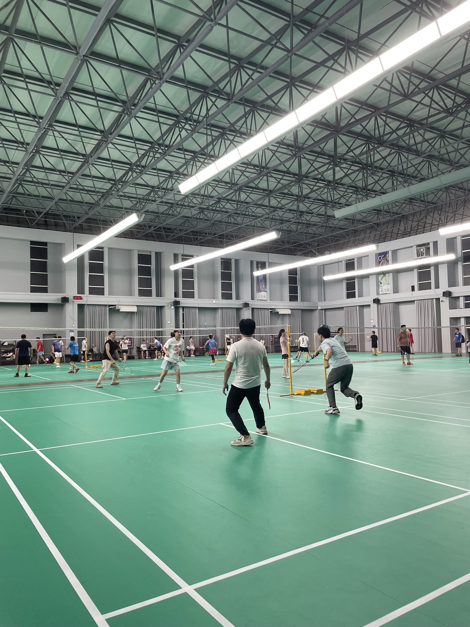 场地封面-新桥体育中心羽毛球馆