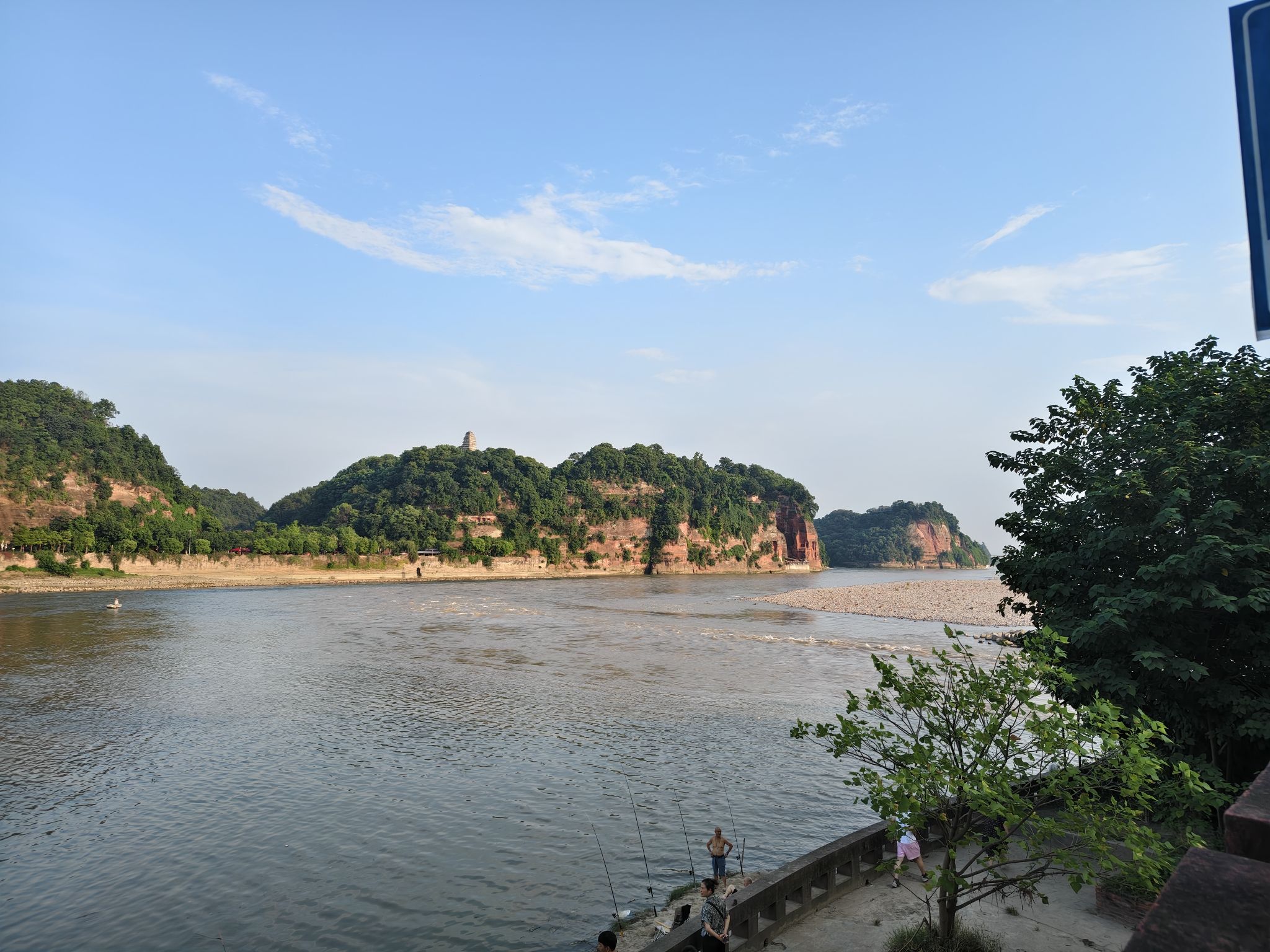 乐山市冬泳协会-冬泳广场旅行图片 2