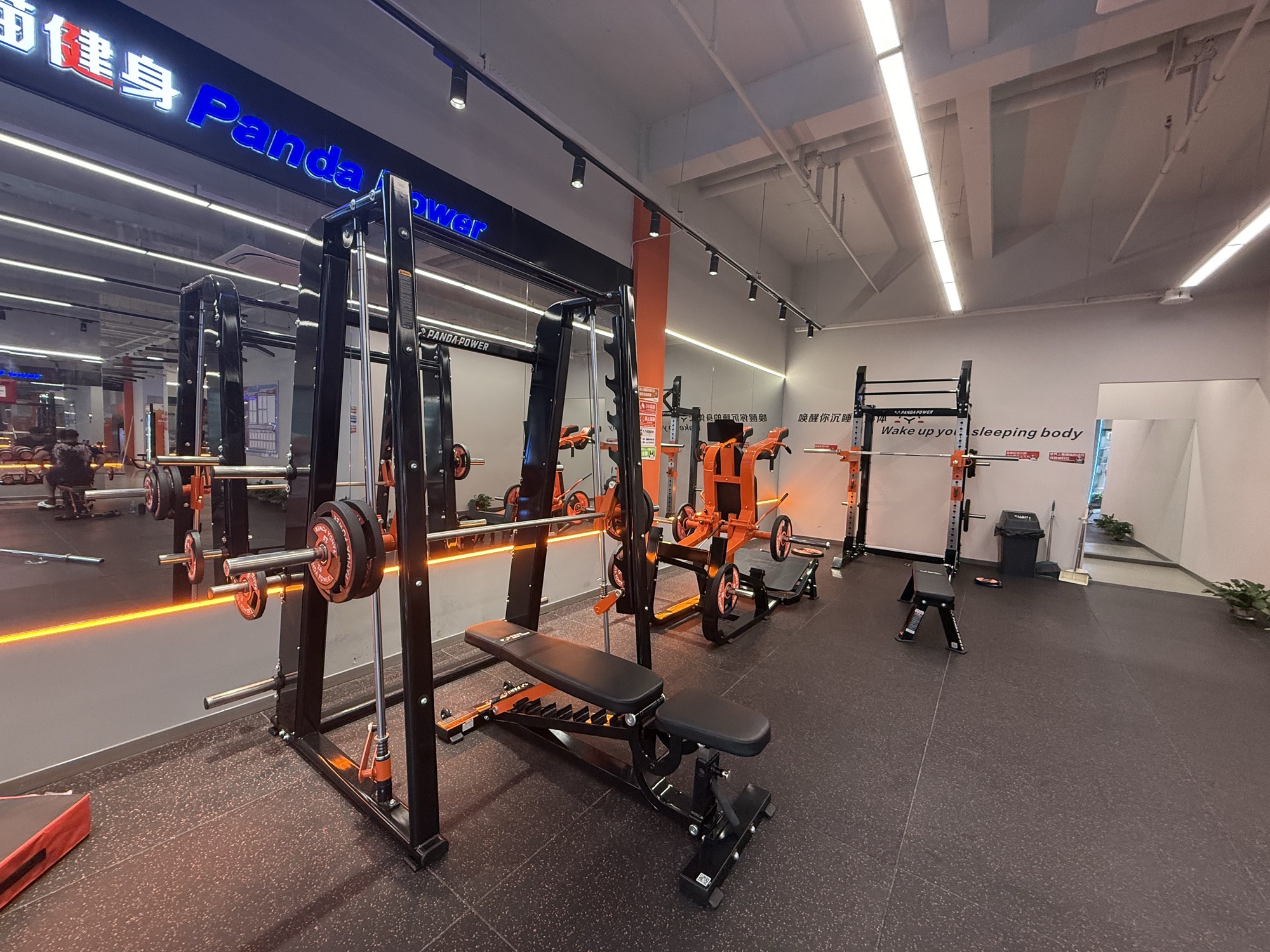 场地封面-熊猫健身(华侨城红坊店)