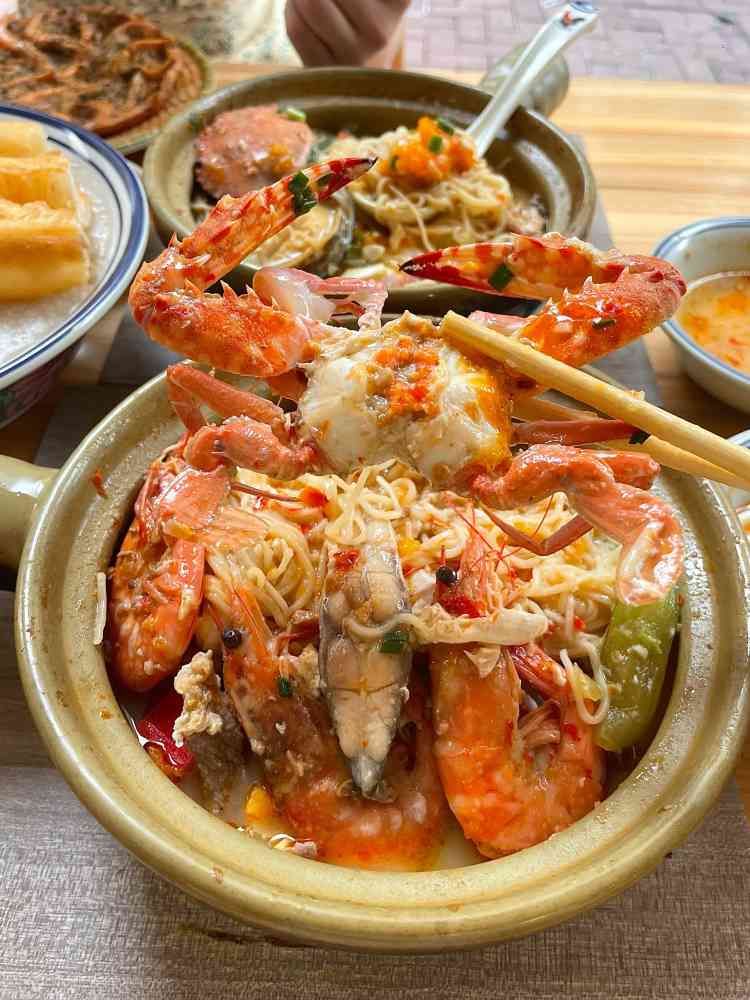 铺前老太太糟粕醋海鲜焖面(国兴店)