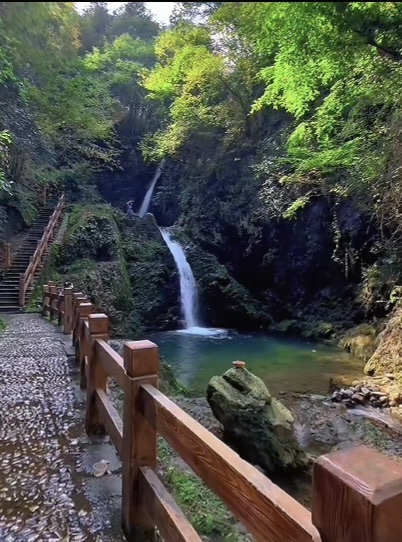 四明山青龙潭旅行图片