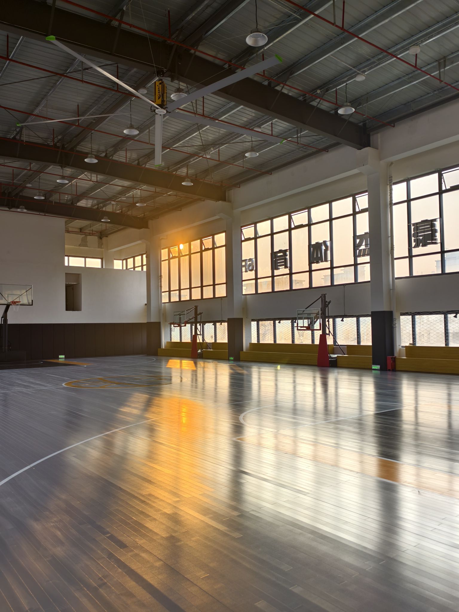 场地封面-豪杰篮球