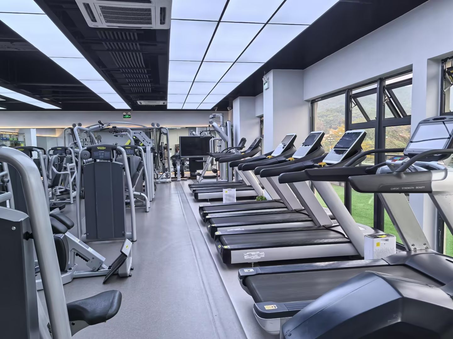 场地封面-RoadLu路健身俱乐部(龙湖揽境店)