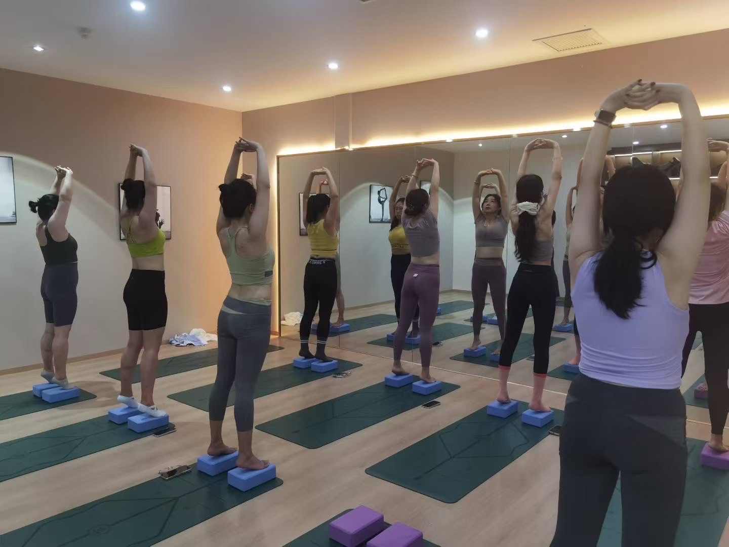 场地封面-梵语瑜伽·普拉提·YOGA·PILATES(老钢厂店)