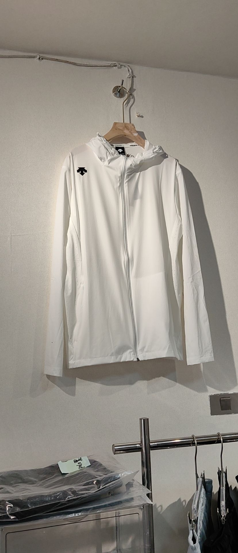 今日人设服装集合工厂店