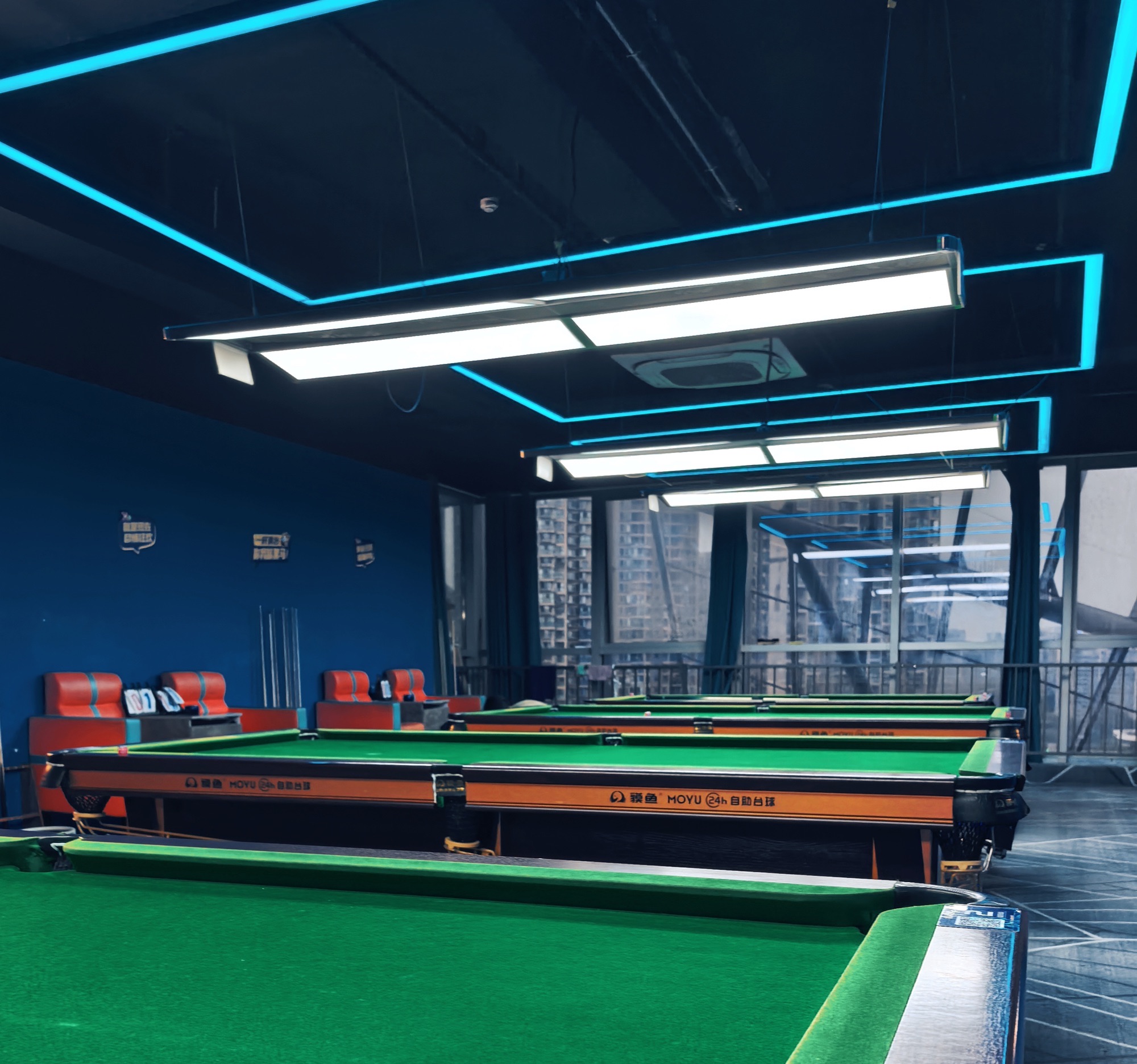 场地封面-貘鱼24h自助台球厅(龙湖西宸天街店)