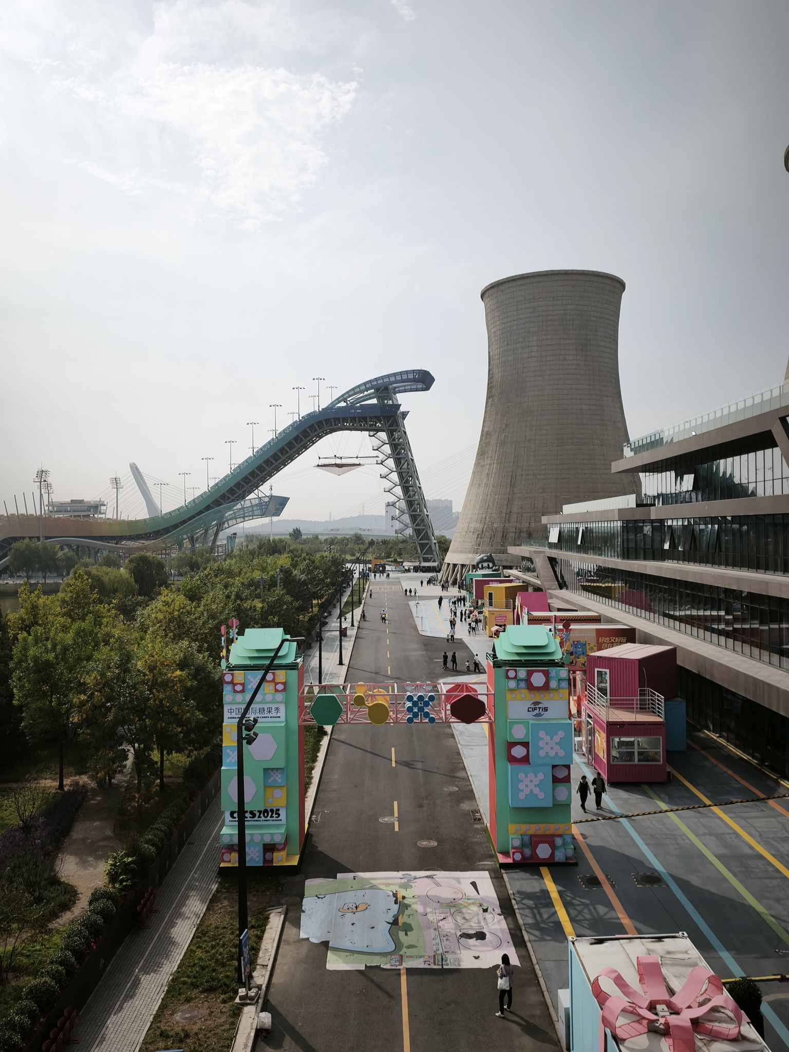 场地封面-首钢大跳台顽酷心跳塔