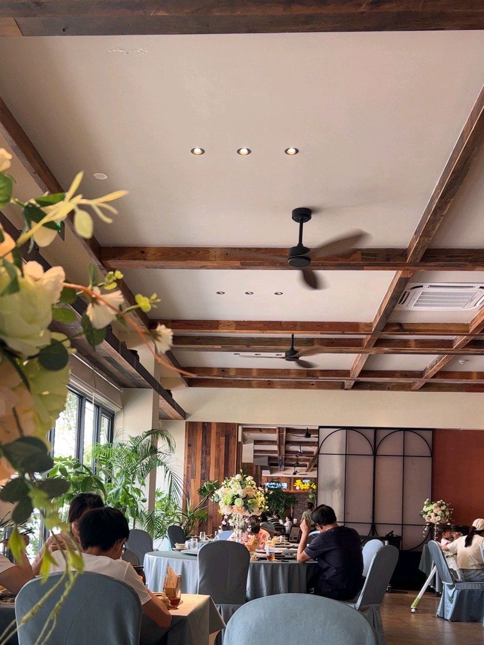 慢山花园餐厅