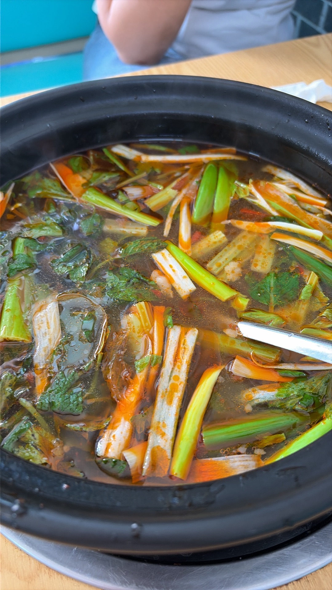 贵州小黄牛特色牛汤锅