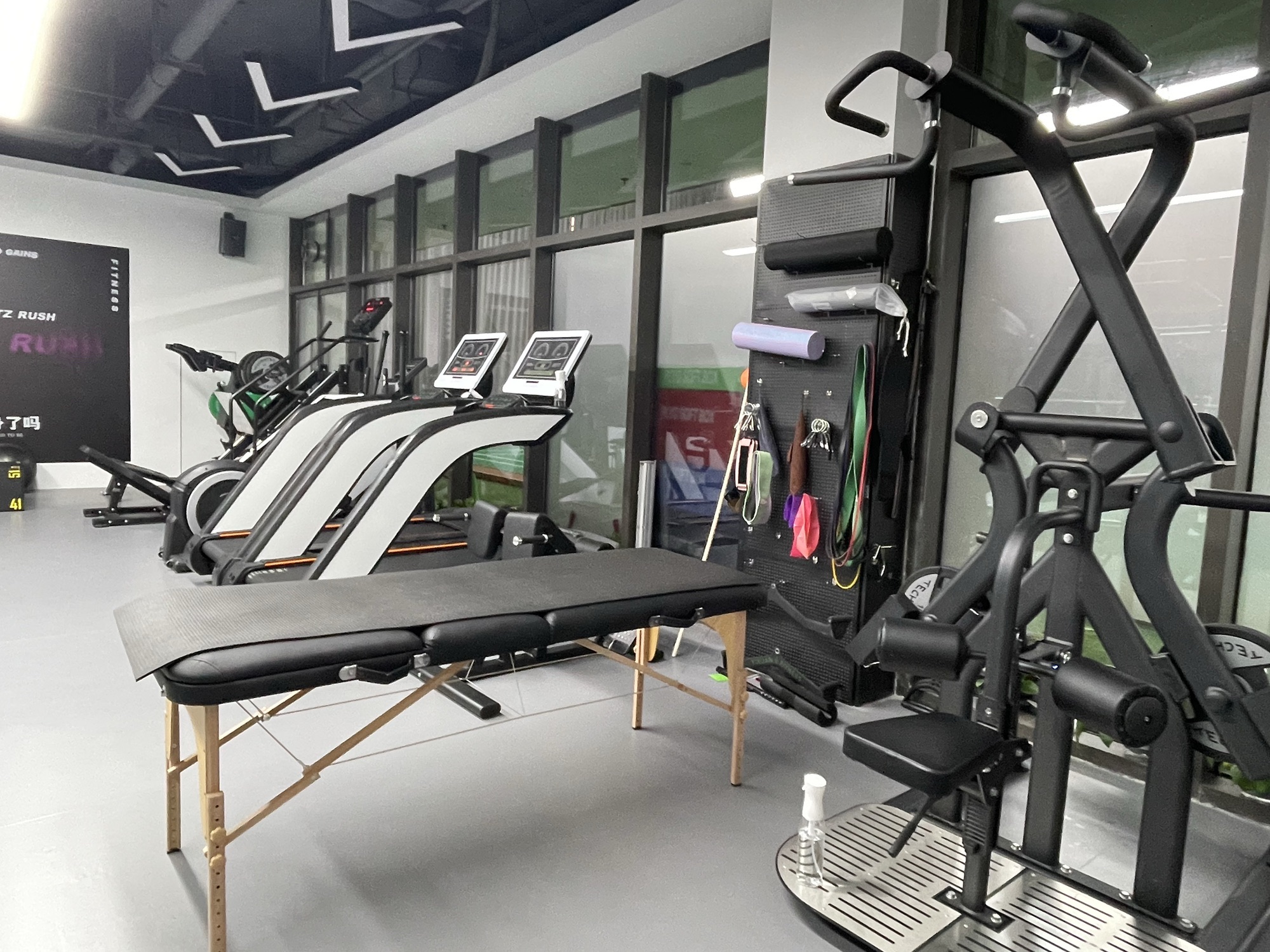 场地封面-TZ rush健身工作室