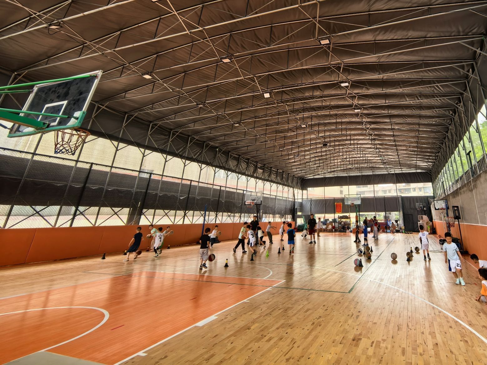 场地封面-森悦π篮球排球羽毛球综合运动馆