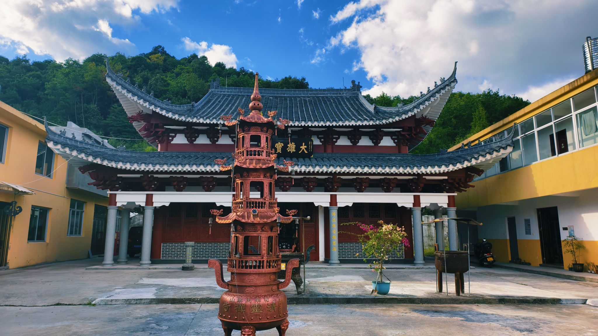 清灵寺实景照片