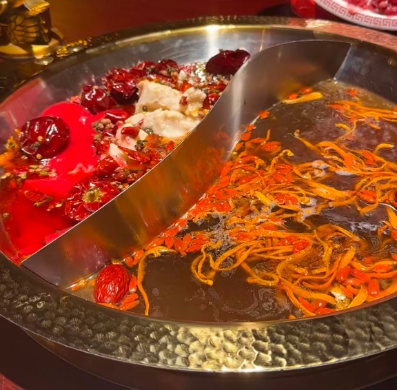 臻可以重庆老火锅(琼海店)