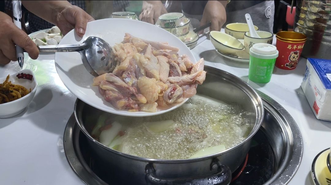 肥妈椰子鸡糟粕醋火锅