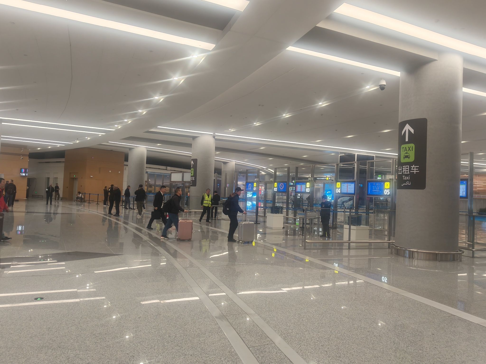乌鲁木齐天山国际机场北航站楼(国内到达)