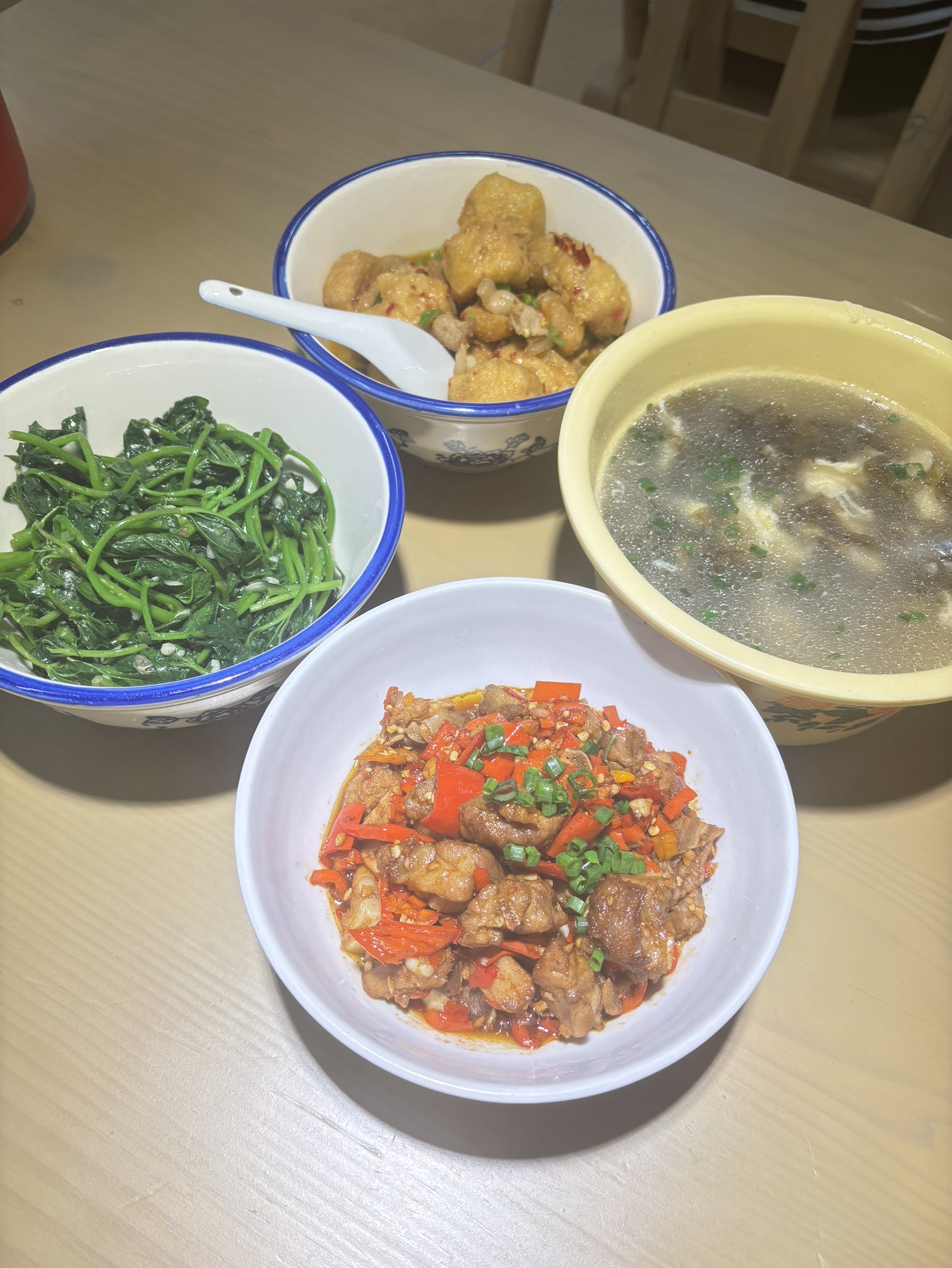 碗哥湘下饭菜(老城店)