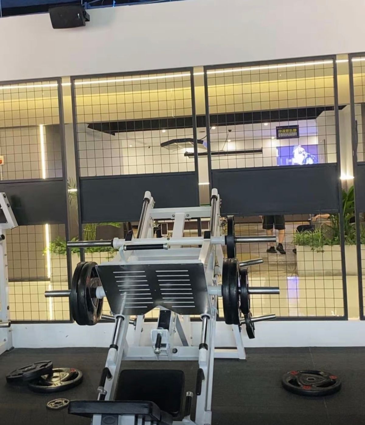 搭伙健身24小时俱乐部