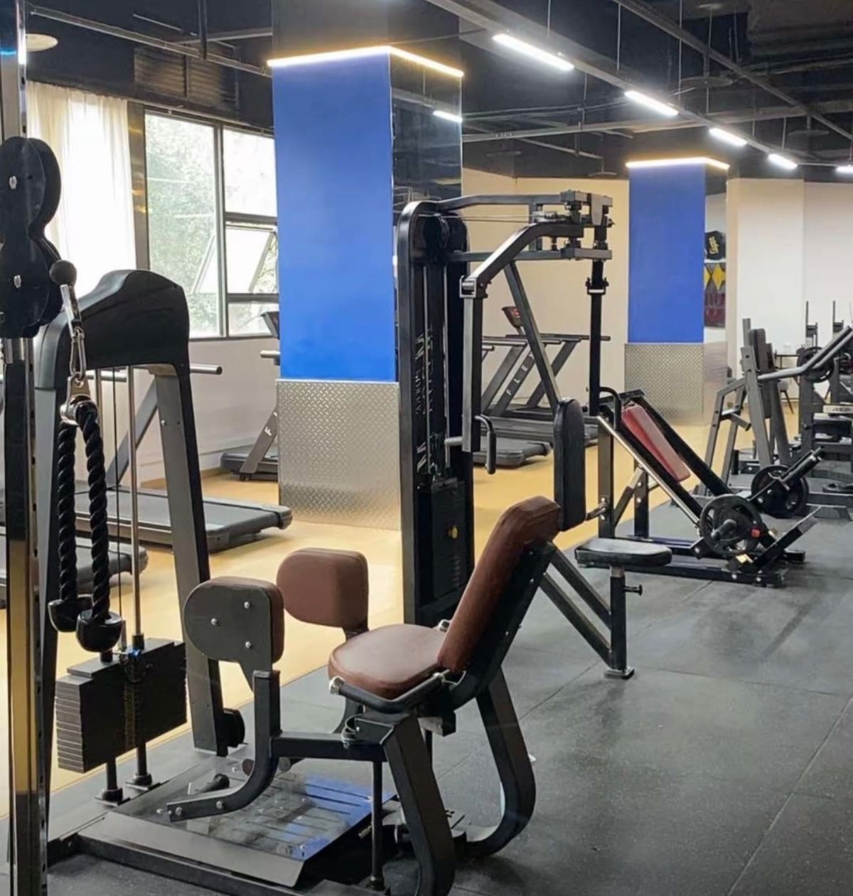 搭伙健身24小时俱乐部