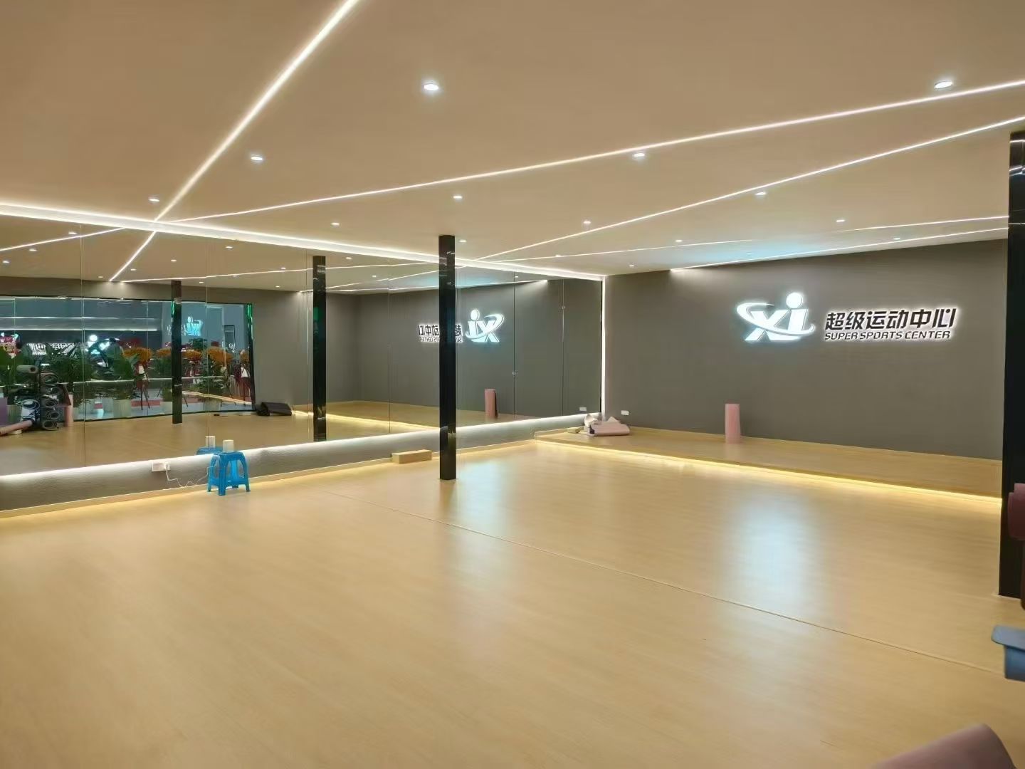 场地封面-超级运动中心(国标游泳池)