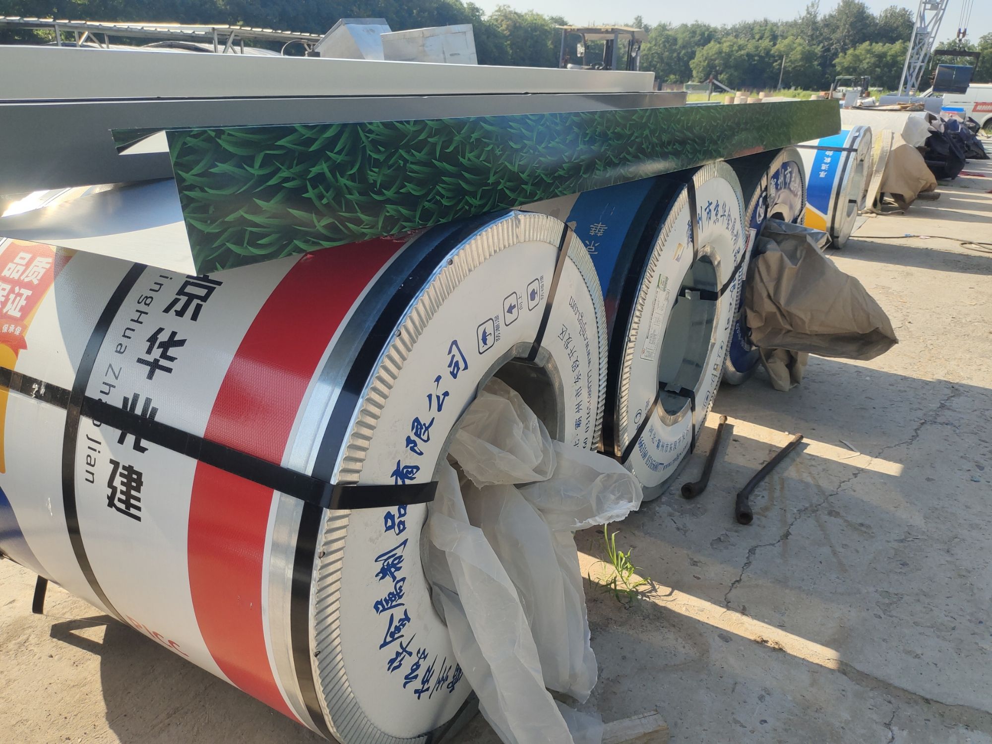 天工彩钢板钢结构阳光板楼承瓦厂