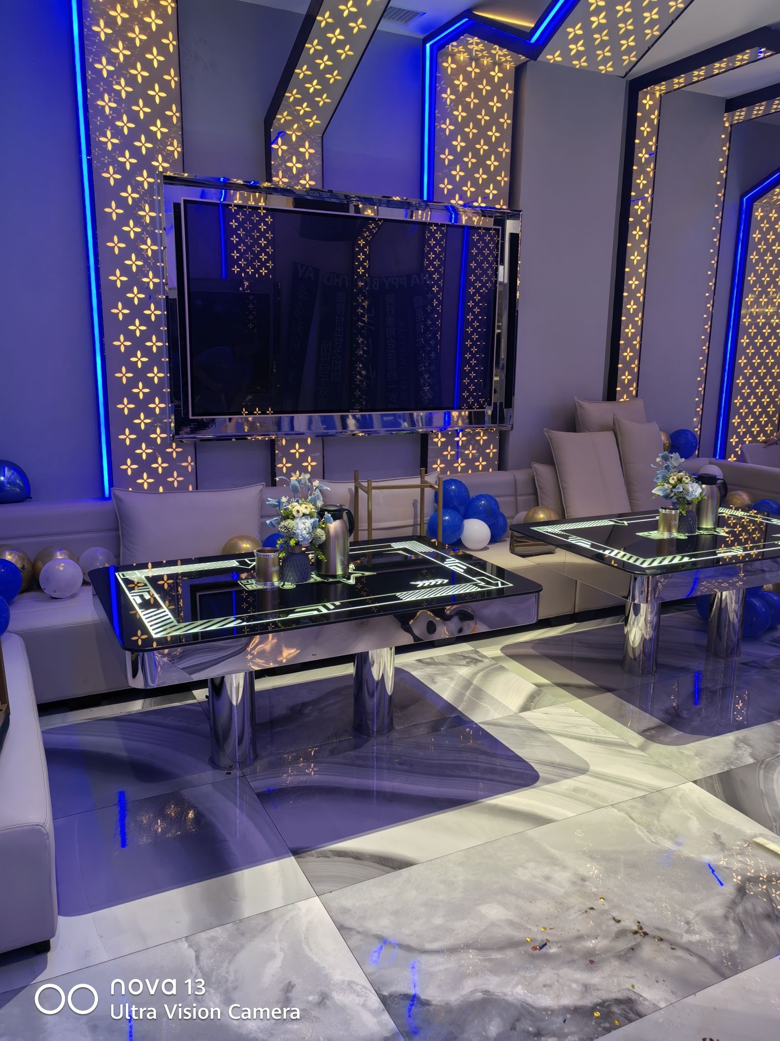 场地封面-星璨火吧KTV聚会餐厅(太白南路店)