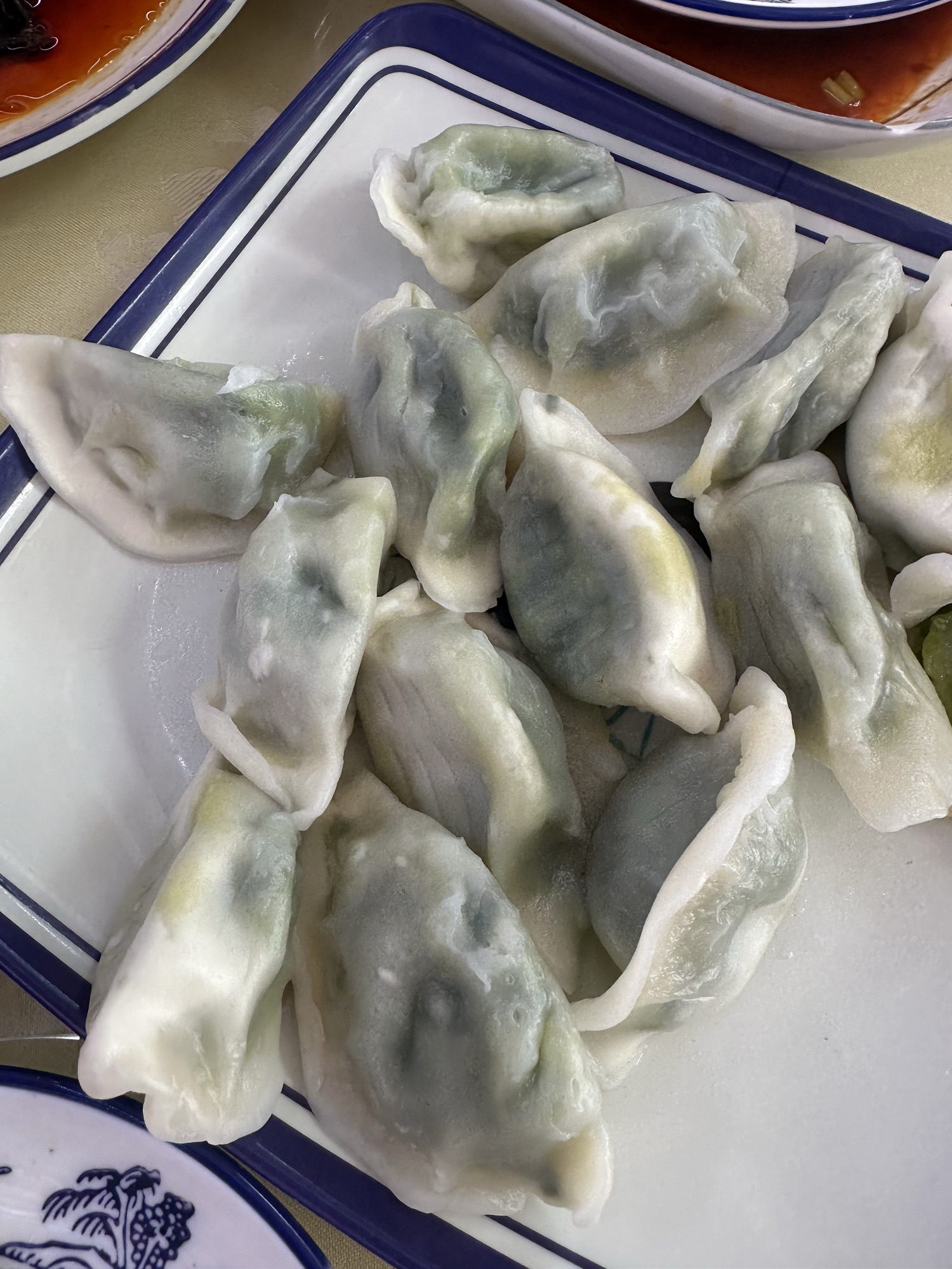 大东北春饼铁锅炖饺子家常菜