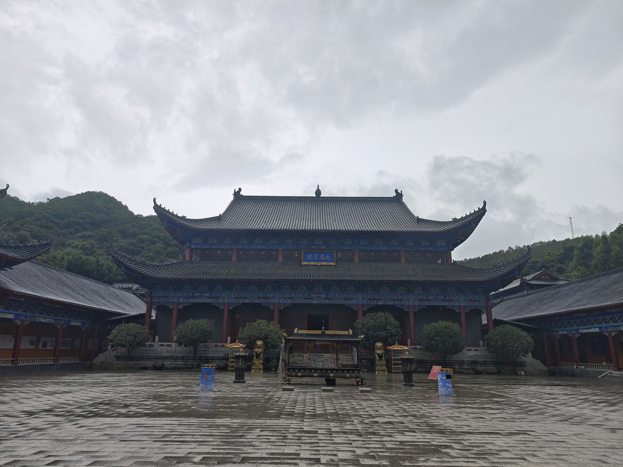 东华禅寺-双狮山实景照片