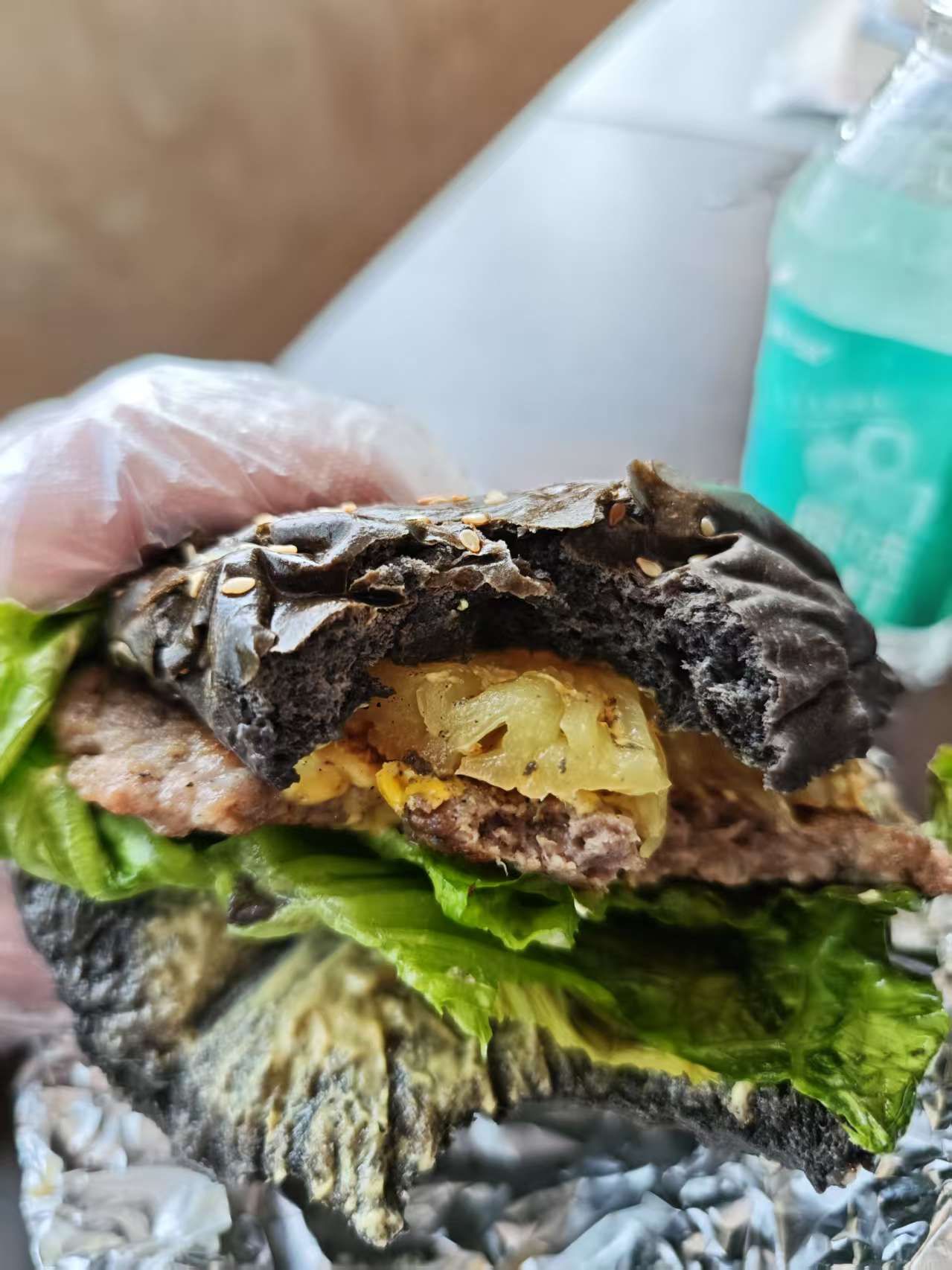 黑牛堡·手工牛肉黑汉堡