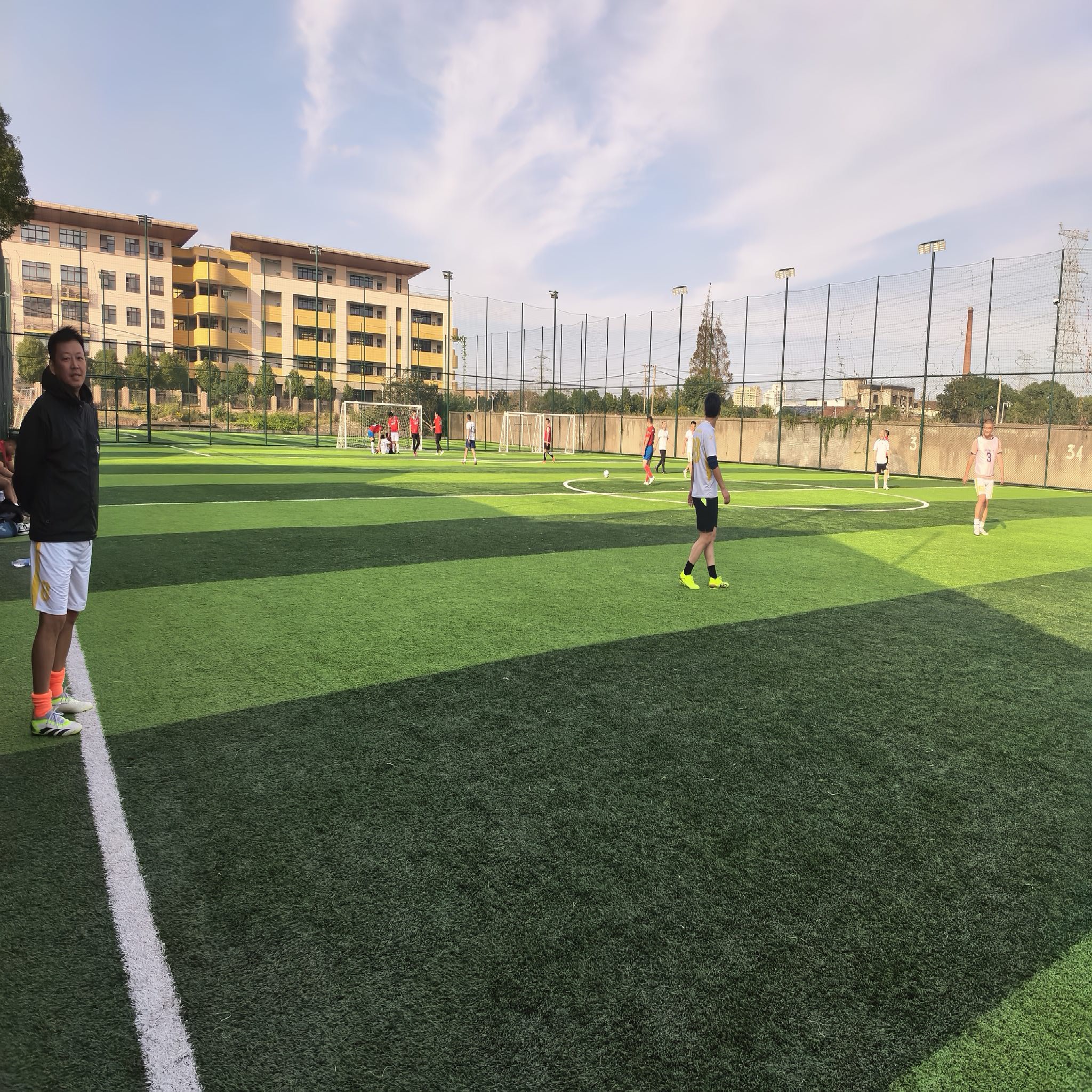 场地封面-南城体育公园足球场