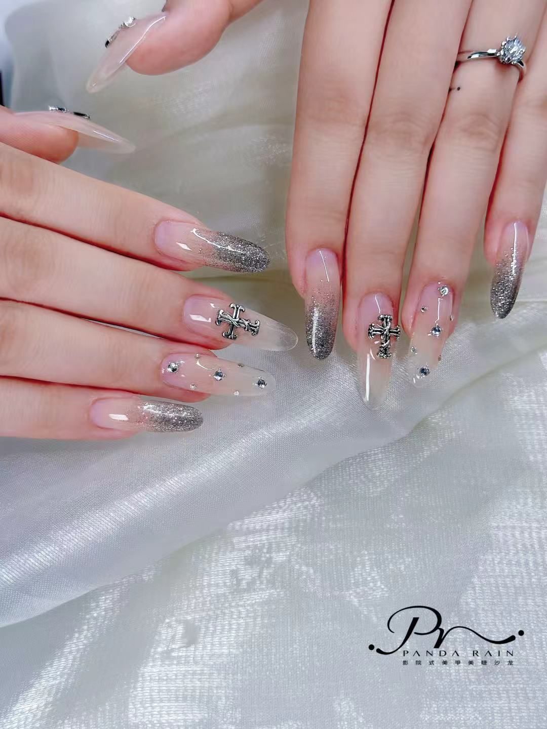 PR影院式美甲美睫