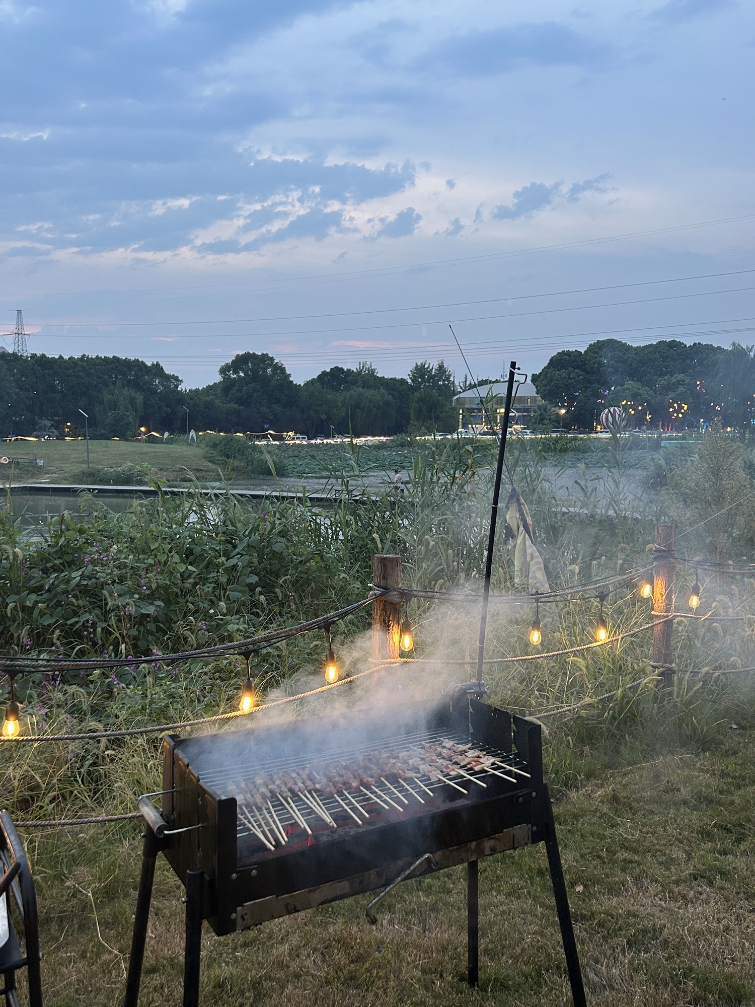 场地封面-芸野钓虾营地·野奢露营烧烤团建(松江店)