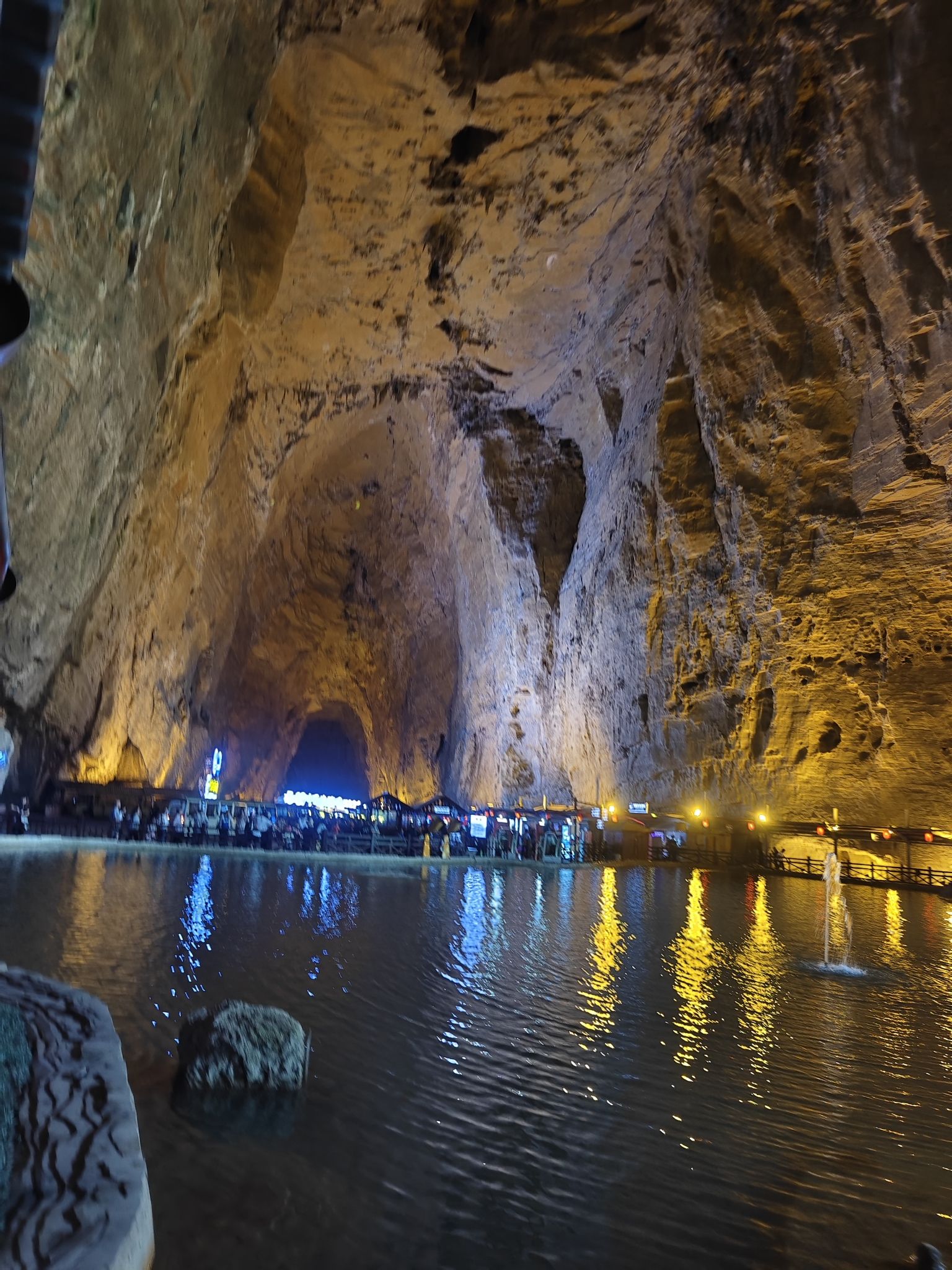 腾龙洞风景区-腾龙洞世界地质公园