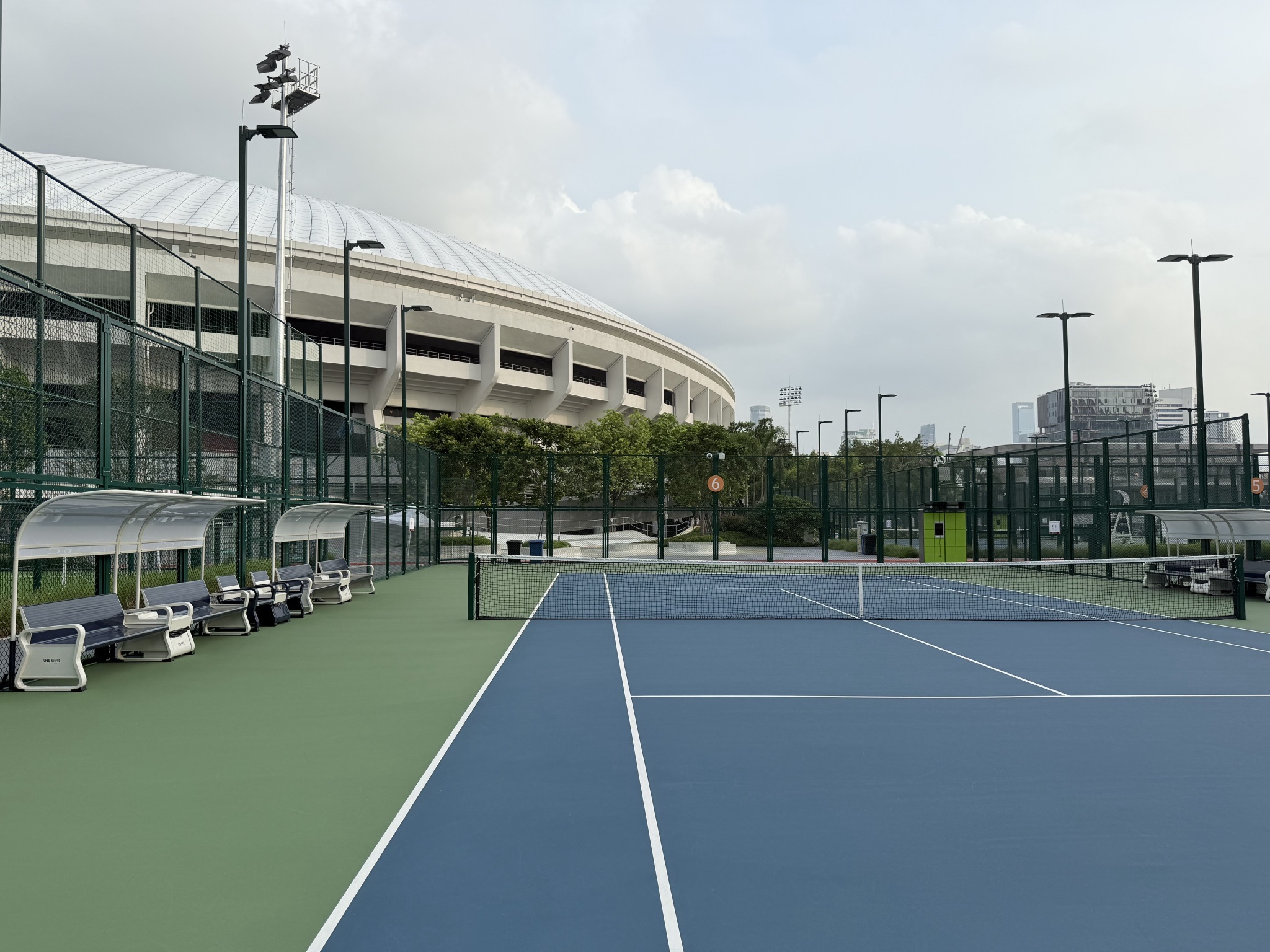 场地封面-深圳市体育中心网球公园