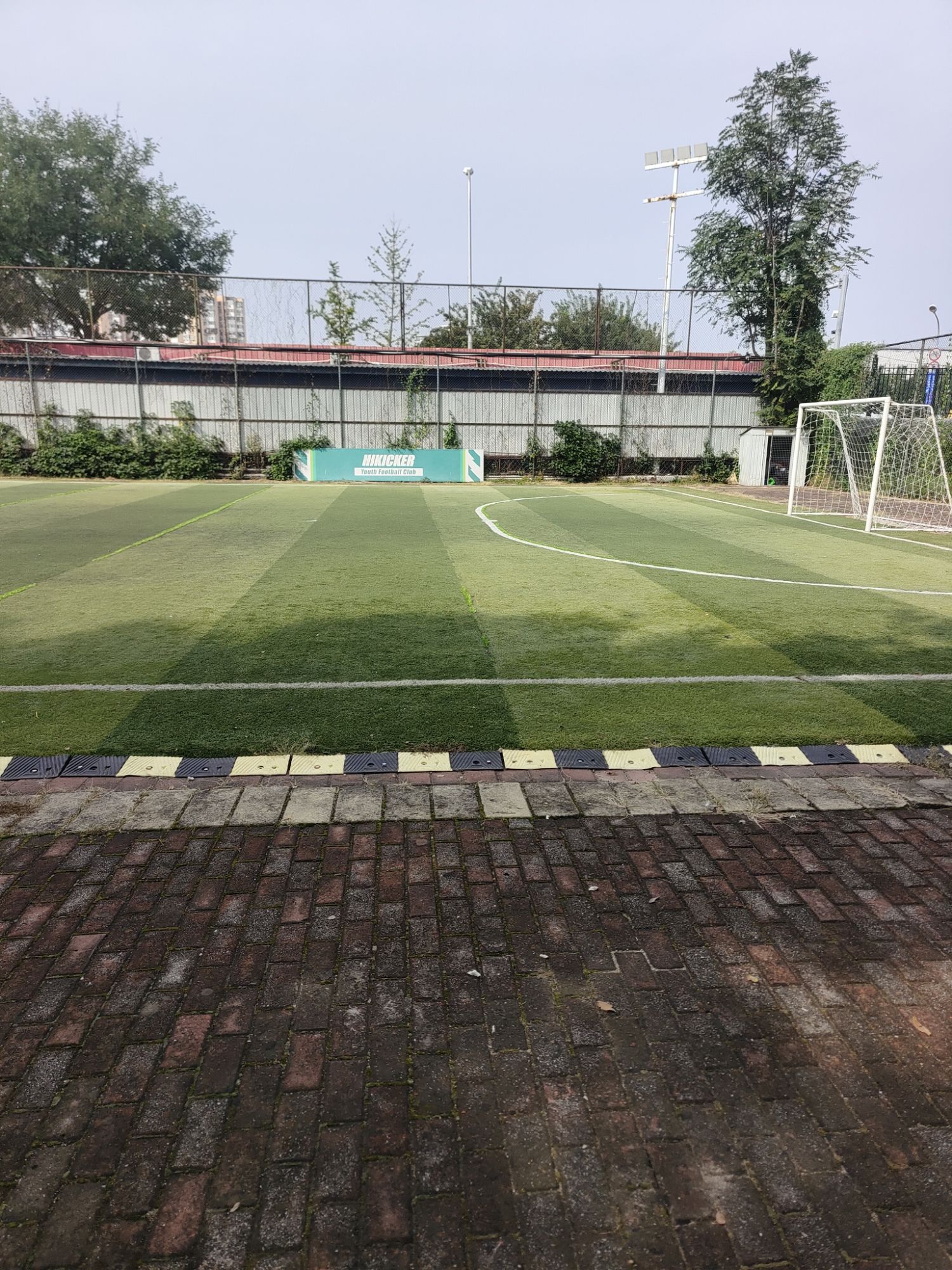 场地封面-快步云万芳亭足球场