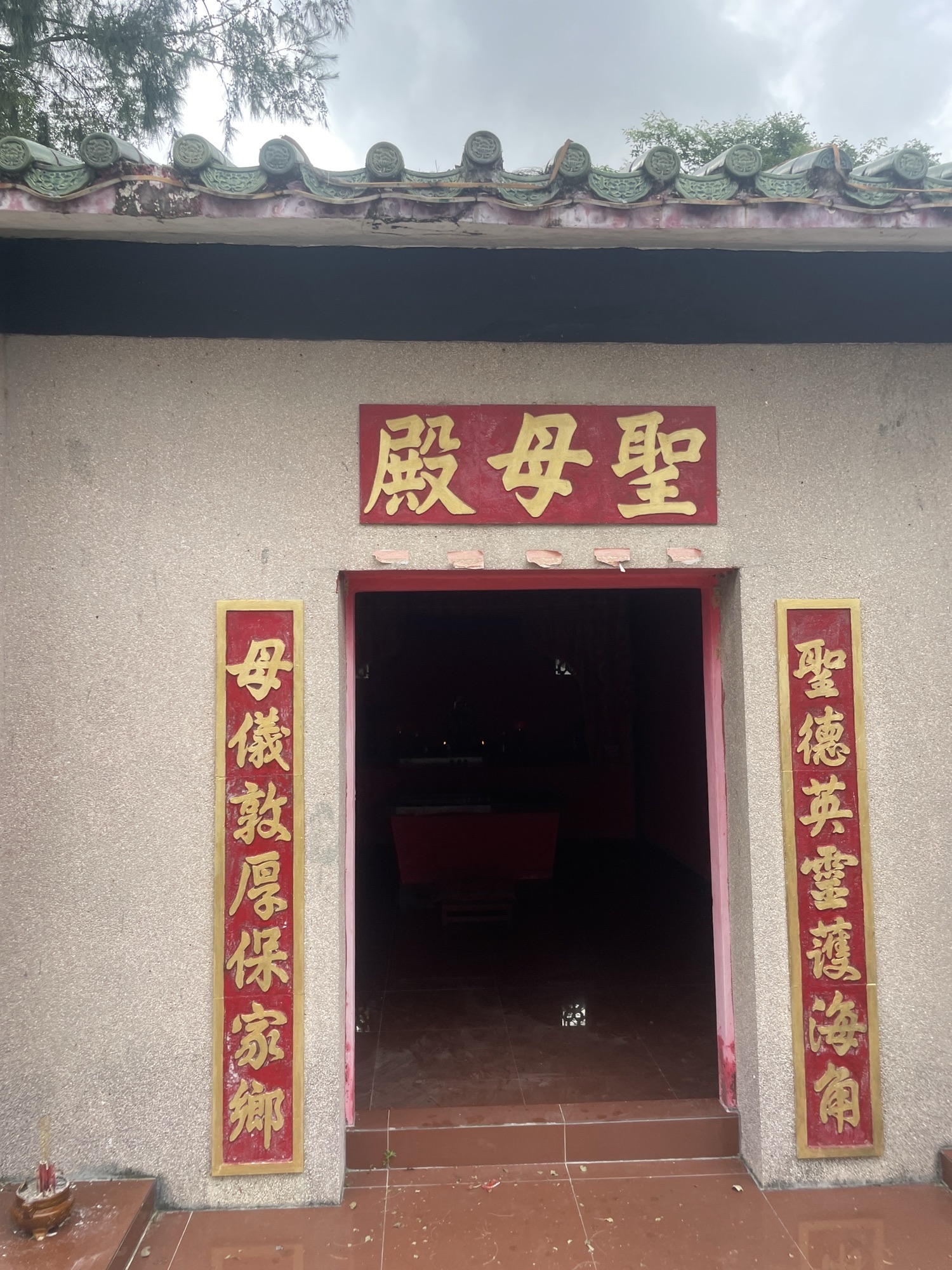 聖母殿实景照片