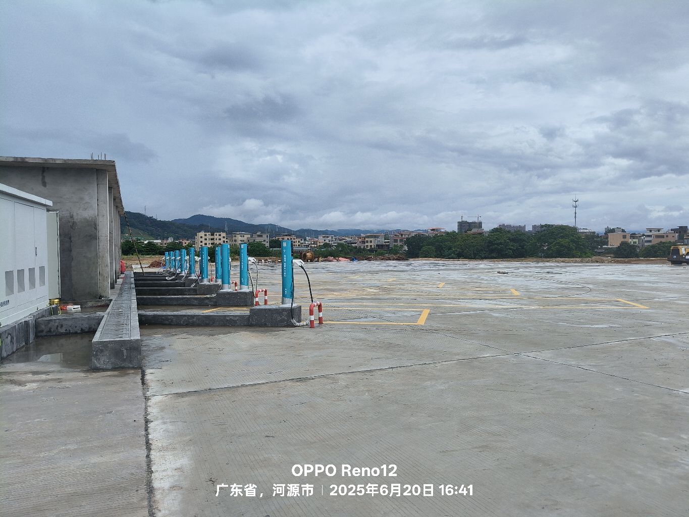 特来电超级充电站(河源万绿河源出口重卡兆瓦闪充站)