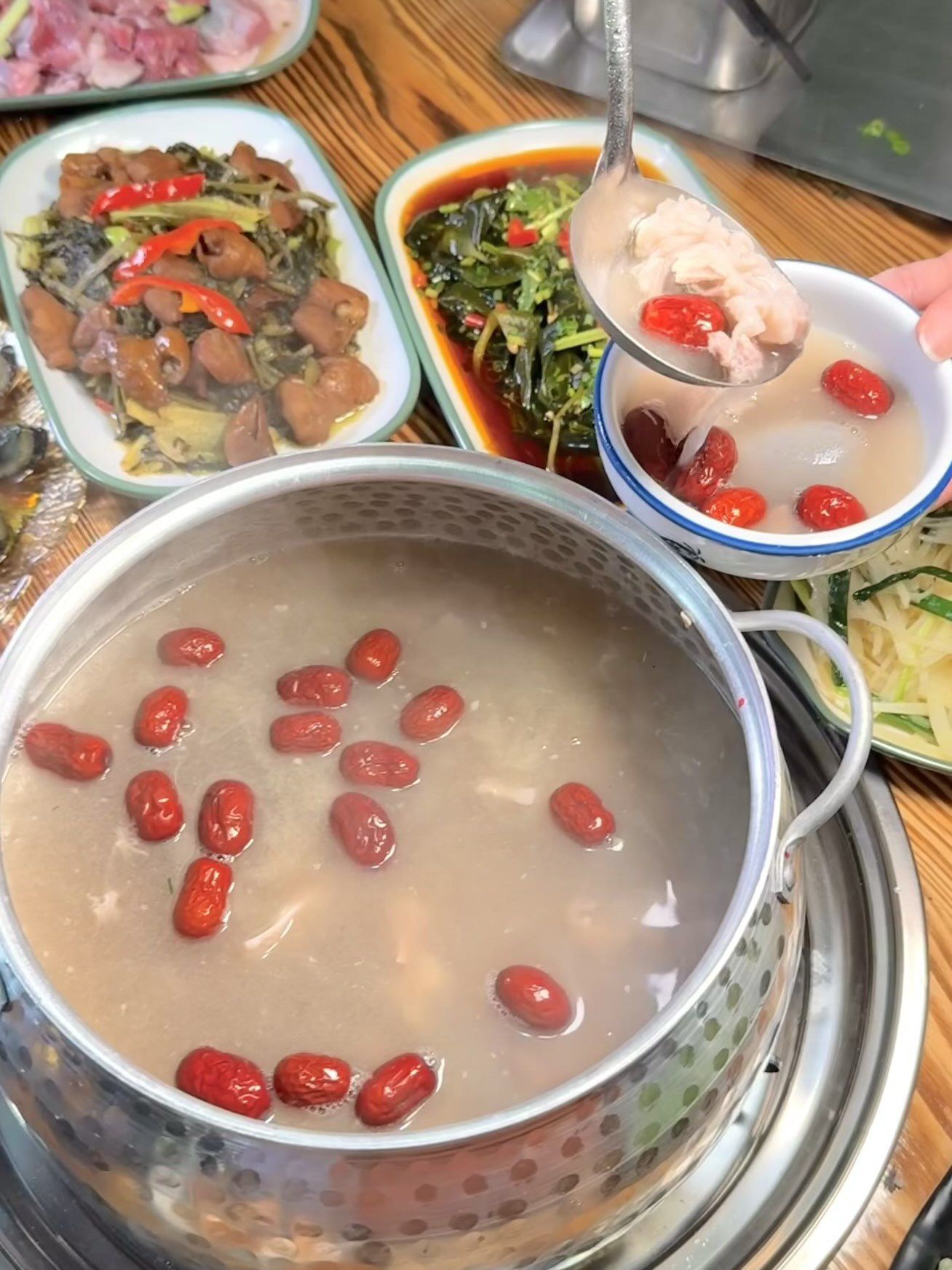 英姐羊庄
