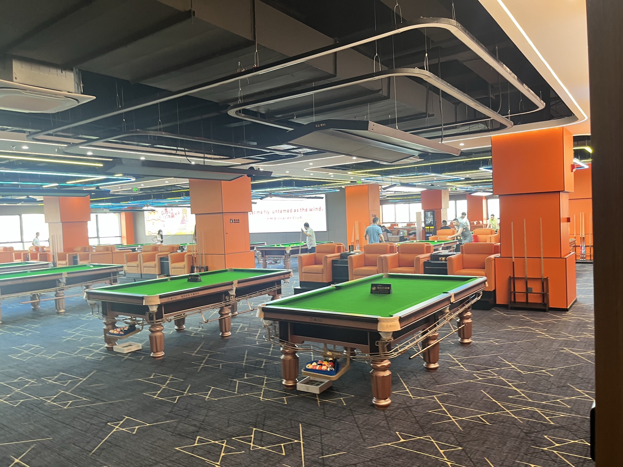 场地封面-YM麦力士台球俱乐部