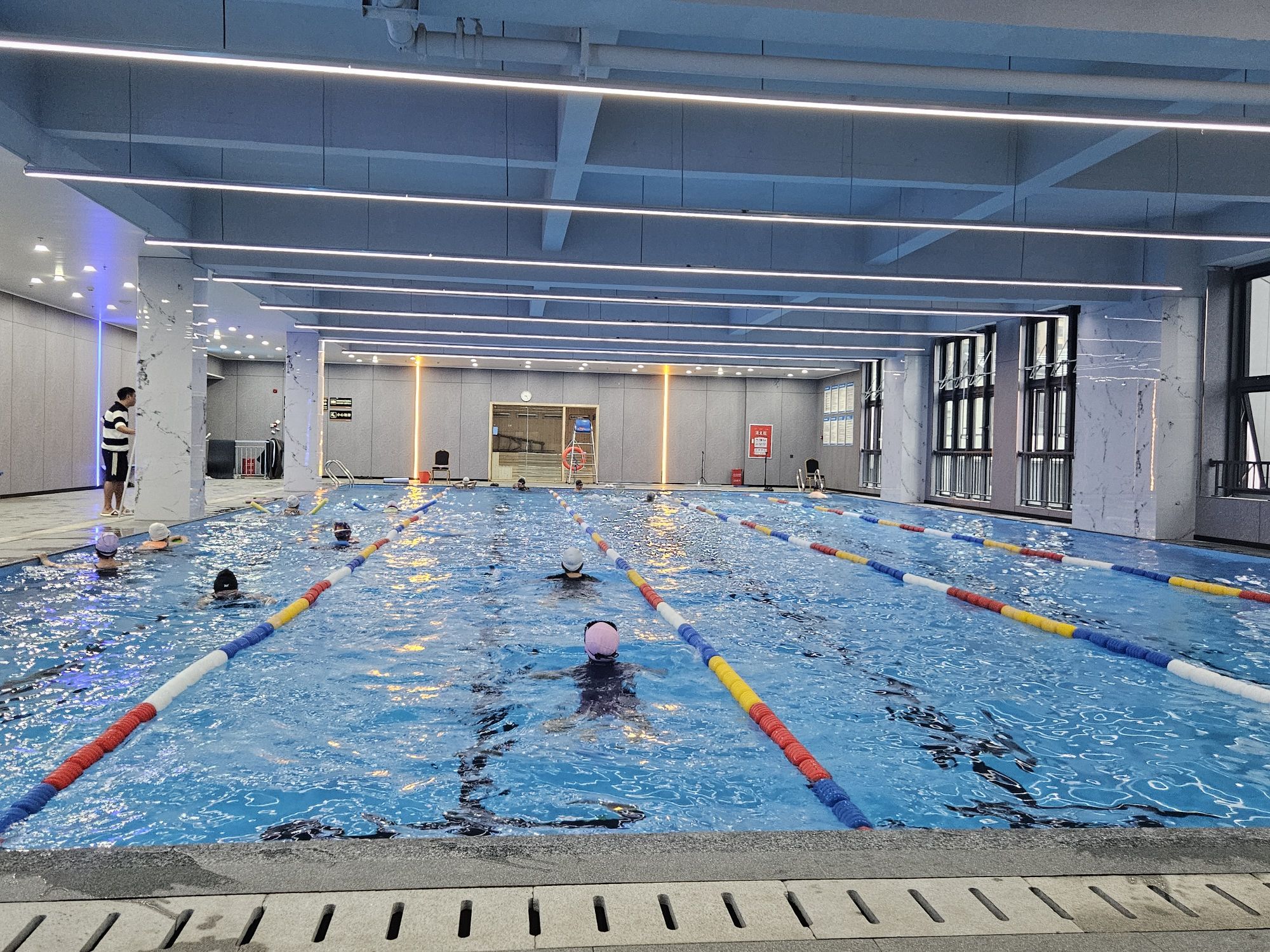 场地封面-星仕力游泳健身