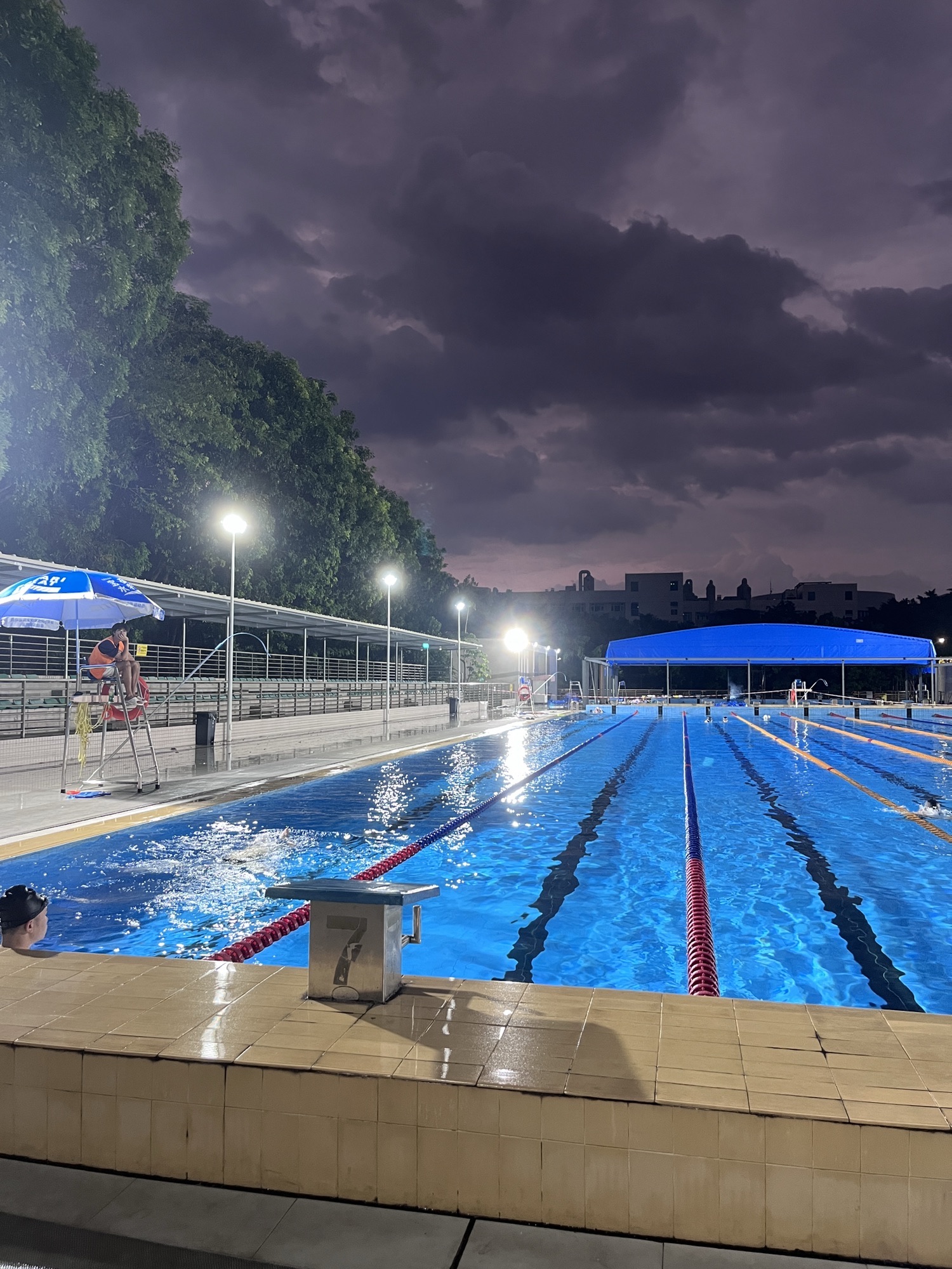 场地封面-广东药科大学游泳场
