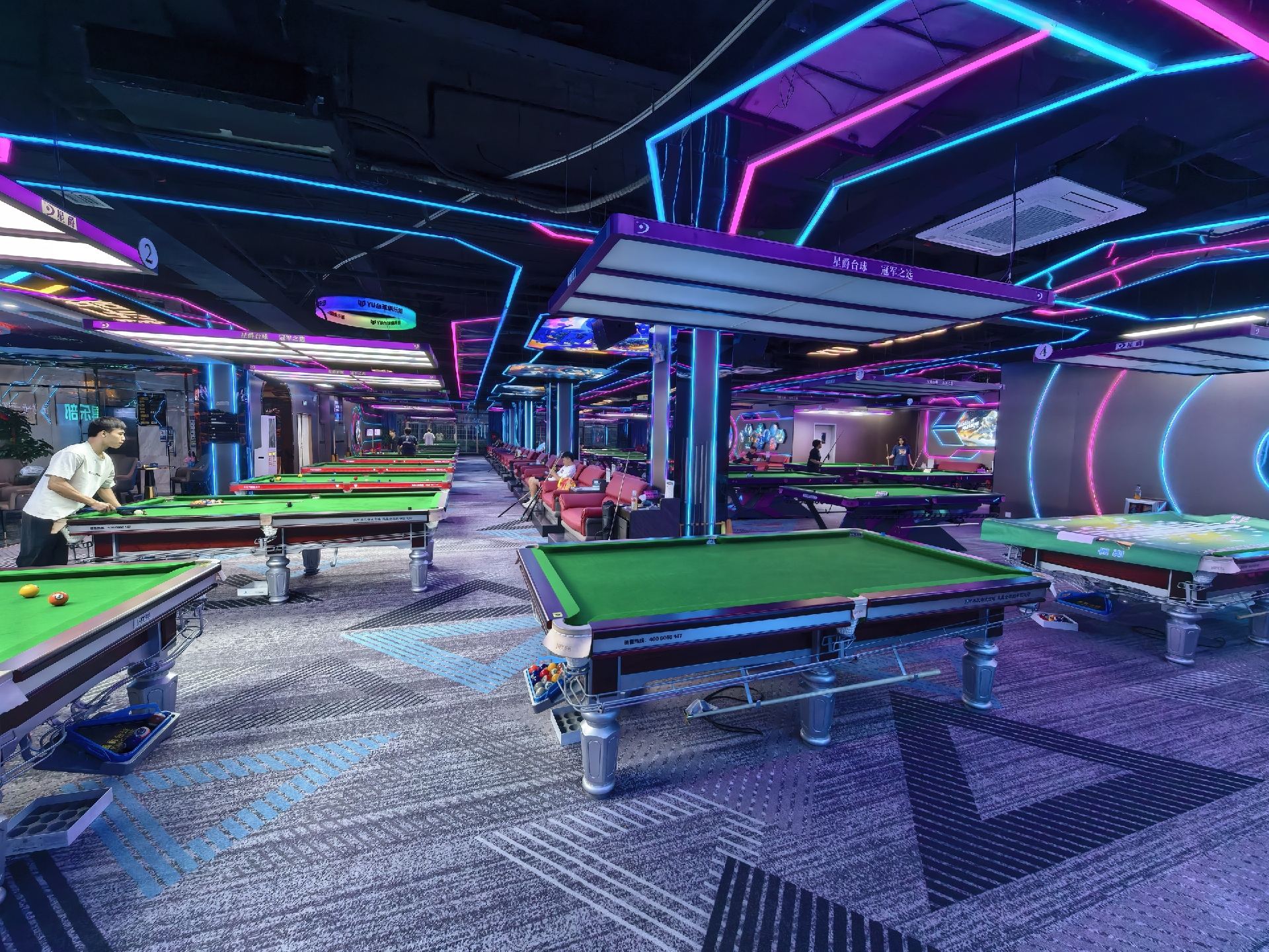 场地封面-YU台球俱乐部4F