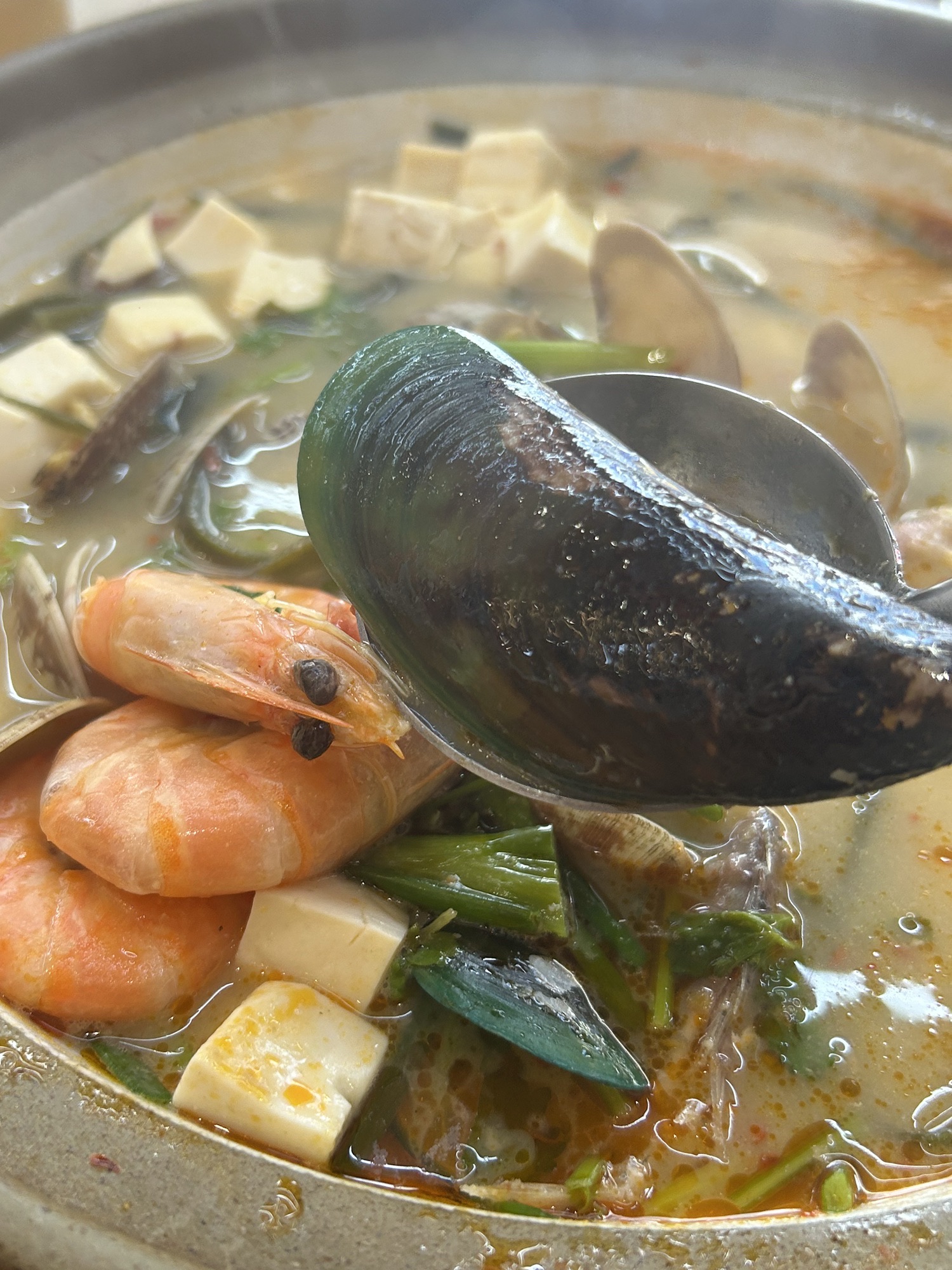 椰满田·海南砂锅菜(天涯海角店)