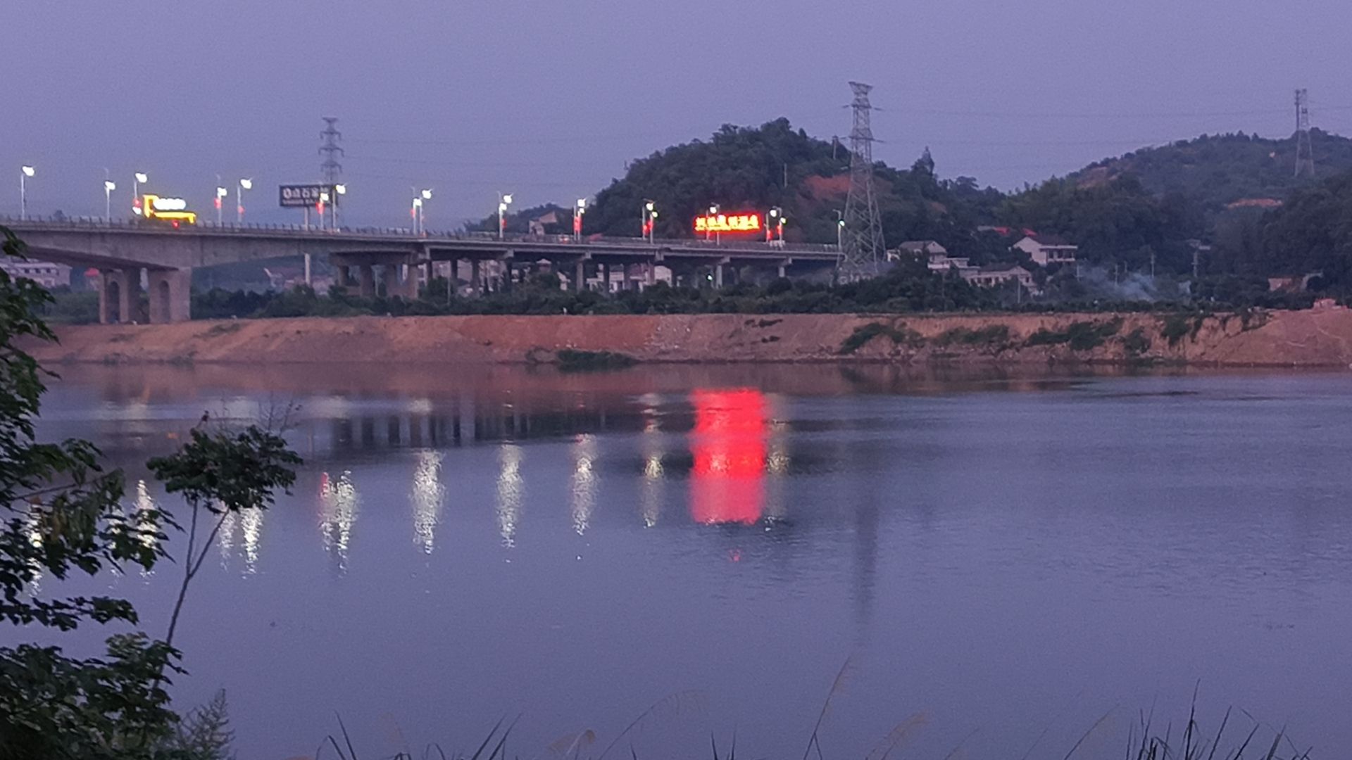 娄底一大桥(公交站)