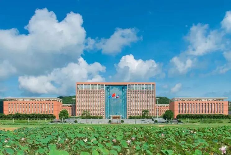 吉林大学珠海学院(公交站)
