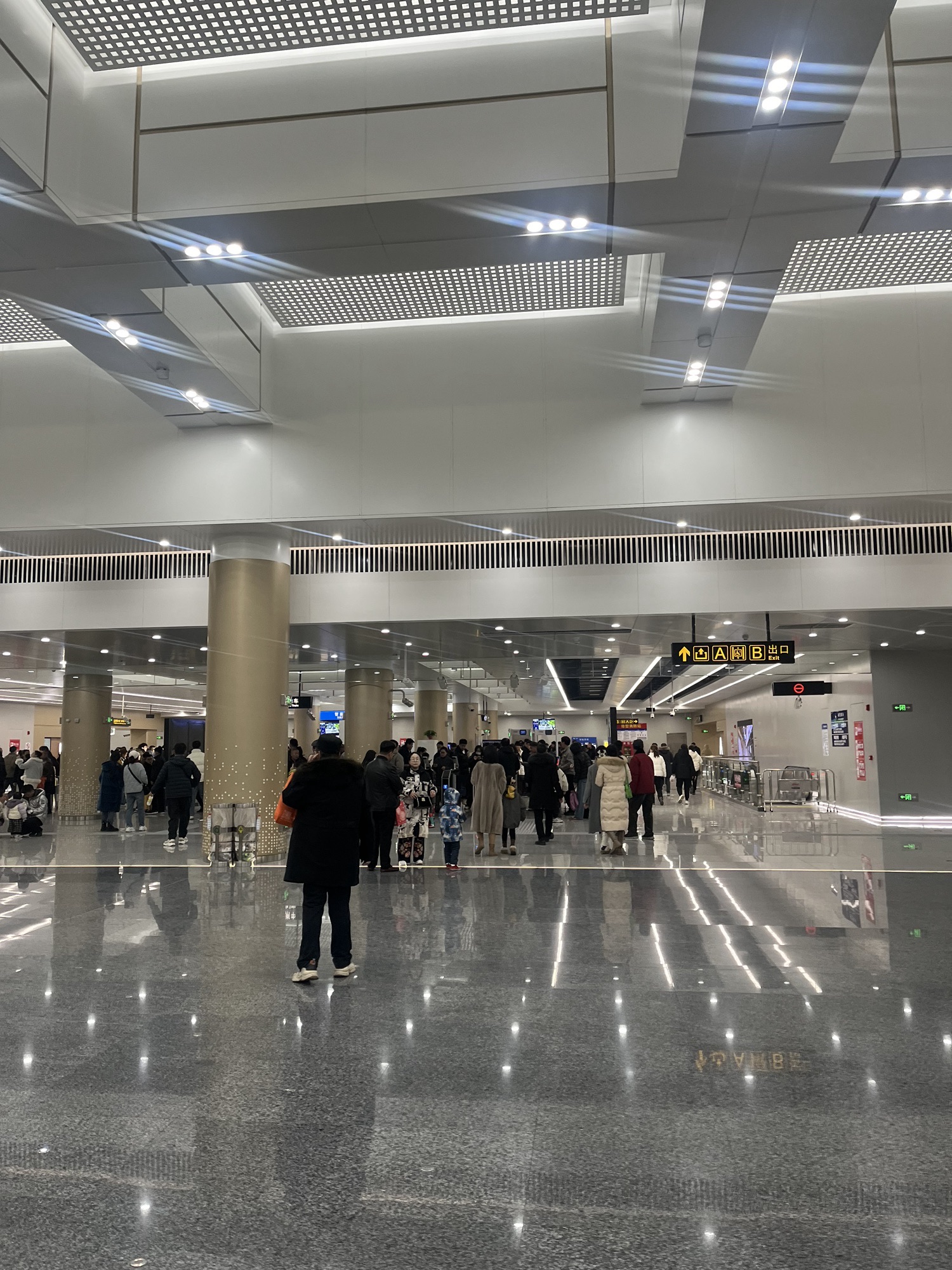 下元地铁站C口