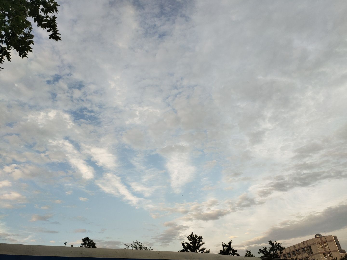 卡郎收费站(G56杭瑞高速出口)