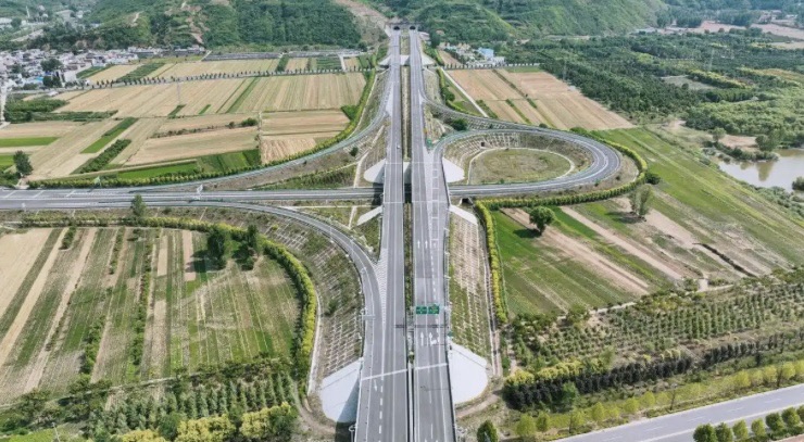 白杨收费站(S97新伊高速入口)