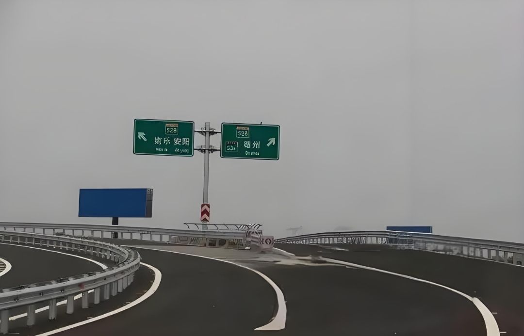 张寨北收费站(S28莘南高速出口)